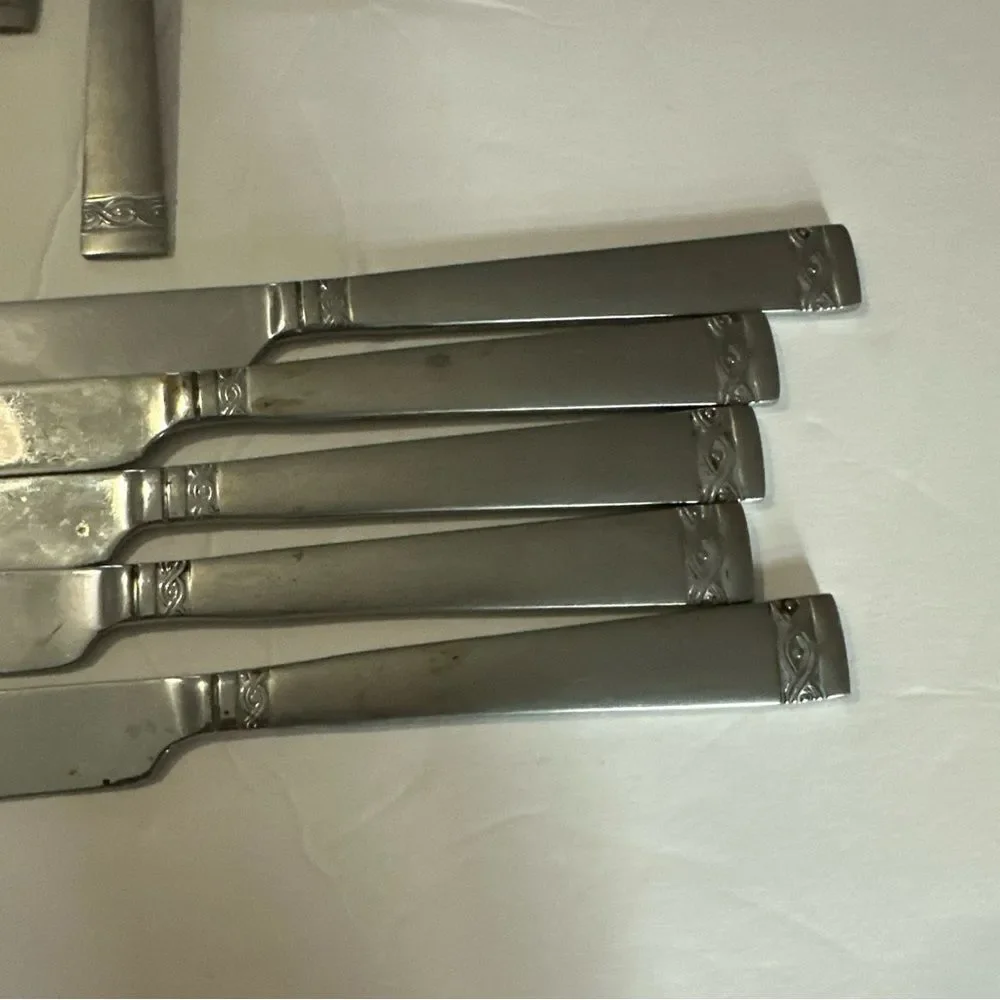 Cambridge Stainless‎ Flatware Danielle Dinner Forks Knives Spoons Set of 24 Pcs
